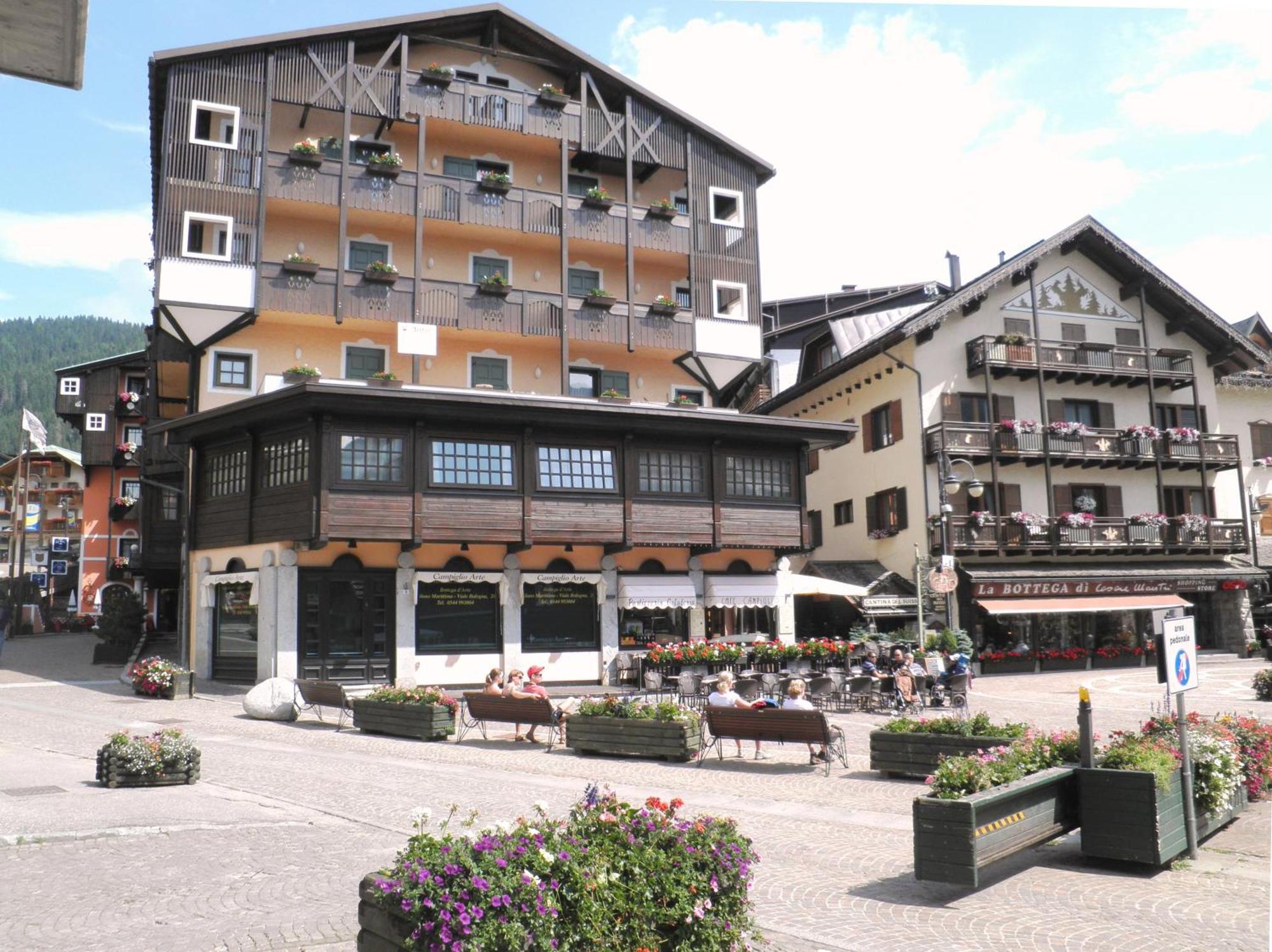 Residence Hotel Sport Campiglio Madonna Eksteriør bilde