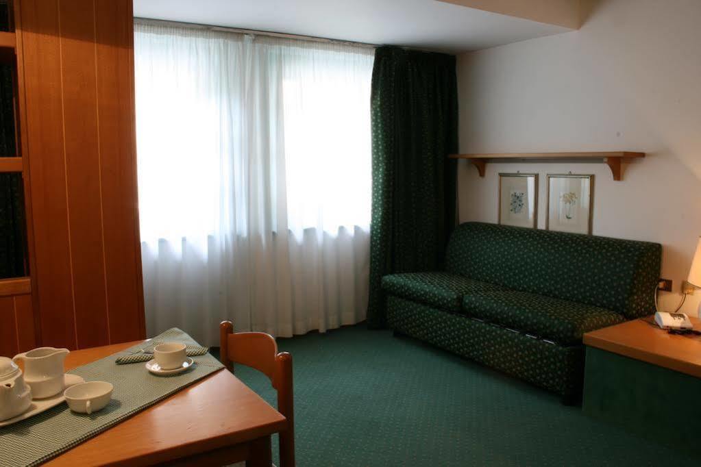 Residence Hotel Sport Campiglio Madonna Eksteriør bilde